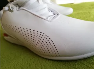 Zapatillas Puma Ferrari Blancas y Rojas