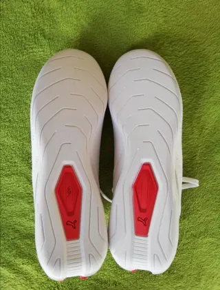 Zapatillas Puma Ferrari Blancas y Rojas