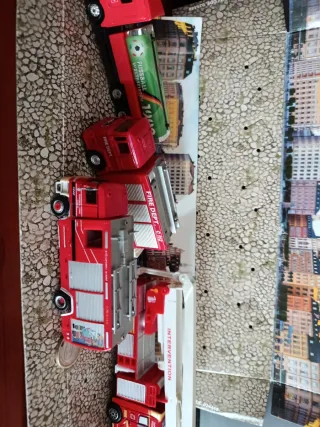 Lote de camiones de bomberos
