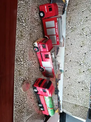 Lote de camiones de bomberos