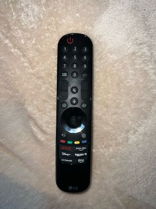 Televisor LG 50” 4K UHD WebOS + soporte de pared