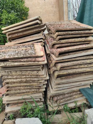 100m2 (0,42€ unidad) de Teja Francesa Usada