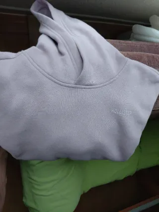Sudadera Hollister morado claro