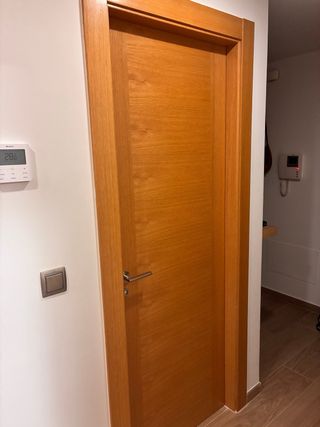 Lote 6  puertas de roble macizo nuevas