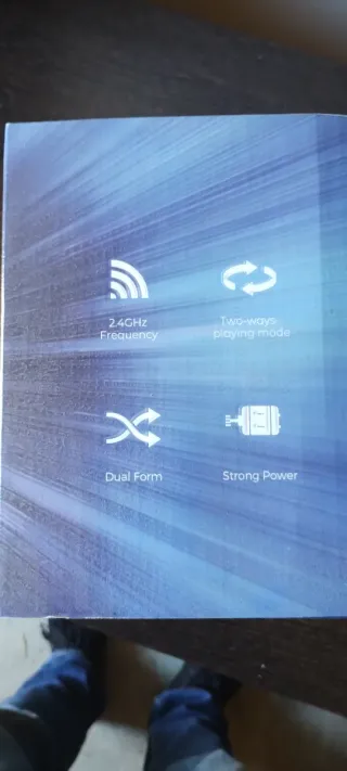 Barca teledirigida Tiburón RC 2.4GHz