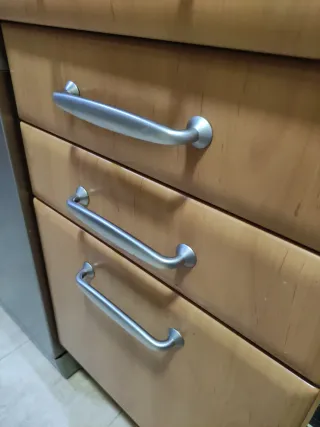 Tiradores de cocina plateados