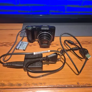 CÁMARA DE FOTOS OLYMPUS SZ-14 MGP NEGRA