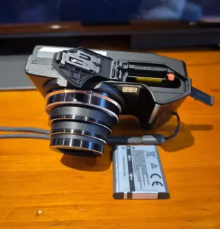 CÁMARA DE FOTOS OLYMPUS SZ-14 MGP NEGRA