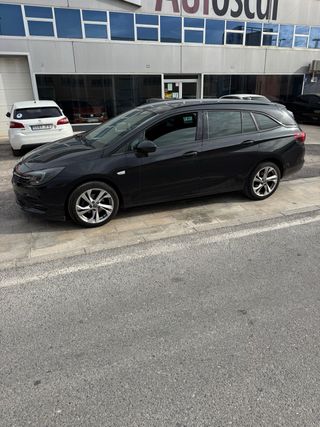 Opel Astra 2021
