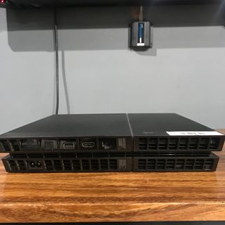 PS4 500GB Negra 2 mandos originales