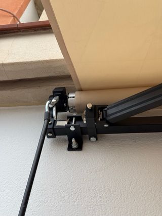 Toldo retráctil 300x250 cm beige keser como nuevo