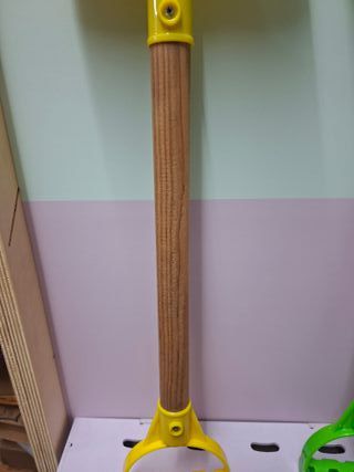 Palas de playa infantiles (amarilla y verde)