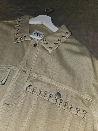 Cazadora Zara Beige