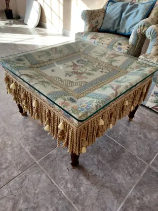 Conjunto 2 sillones y mesa centro floral