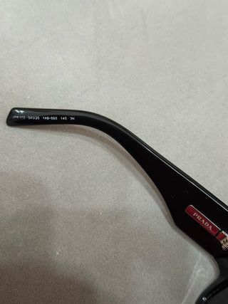 Gafas de sol Prada negras