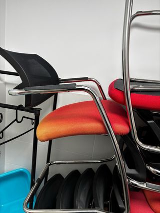 Sillas de oficina ergonómicas.