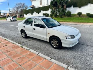 Hyundai Accent 2000