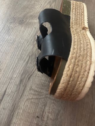 Sandalias negras con plataforma