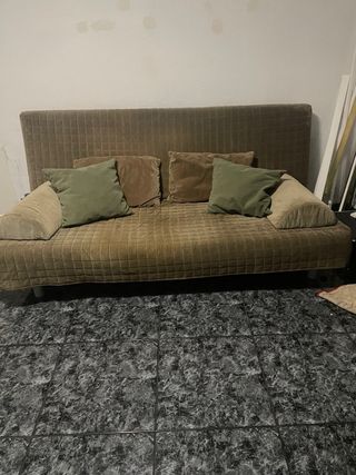 Sofá cama tela marrón y verde