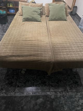 Sofá cama tela marrón y verde