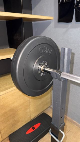 Banco de Pesas, Barra y Mancuernas