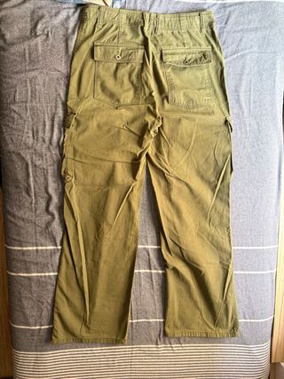 Pantalón cargo verde