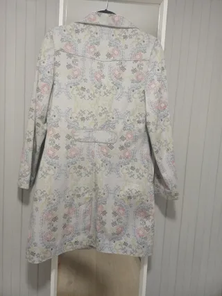 Levita gris estampado flores Riverside