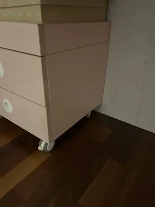 Cama estilo litera con escritorio + cajonera