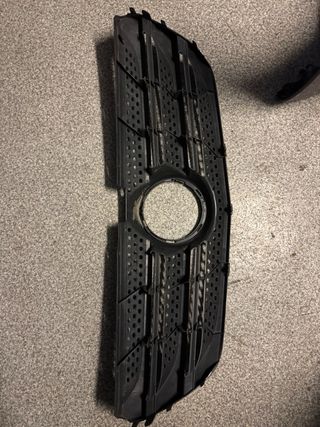 Parrilla Delantera Mercedes Vito