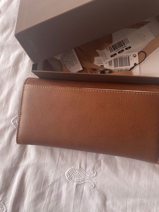 Monedero piel Adolfo Domínguez marrón