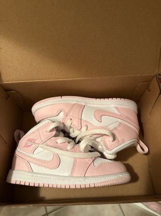 Scarpe Jordan Bambino Rosa e Bianche