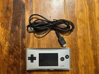Nintendo Game Boy Micro Argento più gioco