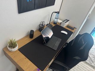 Escritorio madera y metal Precio no negociable