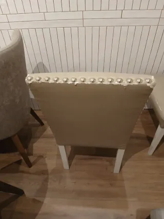 Sillas de comedor beige (Tengo 50 unidades)