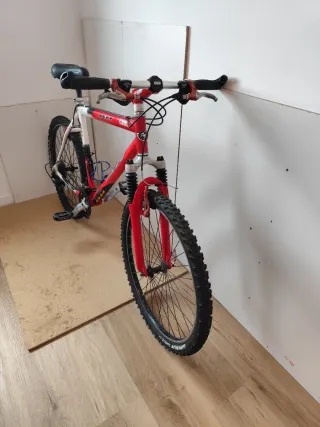 Bicicleta de Montaña BH Coronas Roja