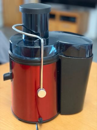 Licuadora Yoykko Roja