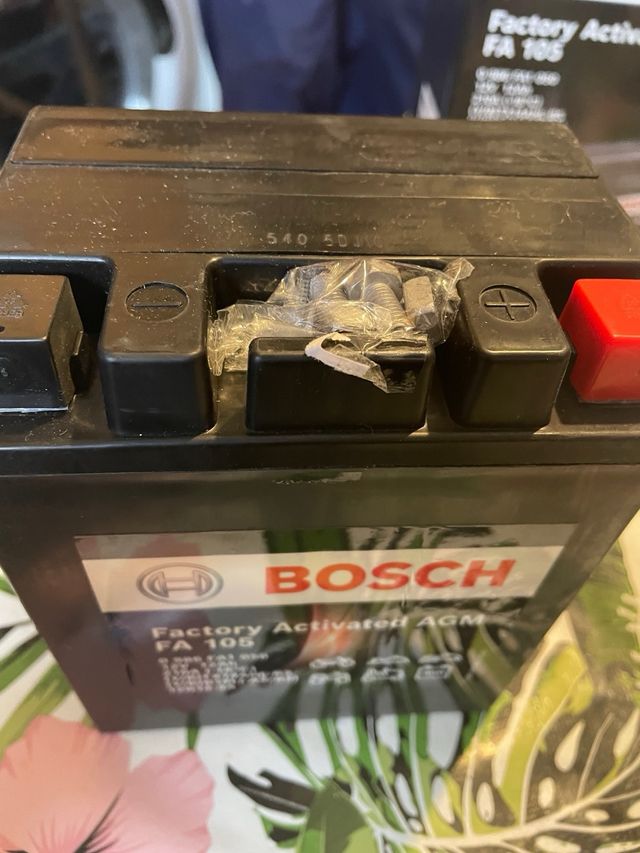 Batería Bosch FA105 AGM 12V 12Ah