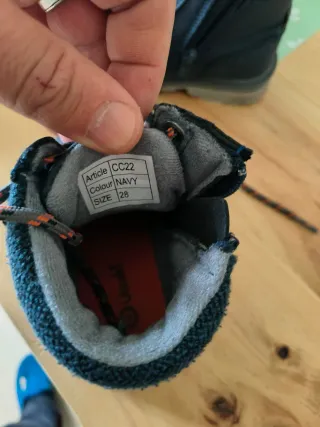 Botas niño azul con cremallera y chaqueta 5 años.