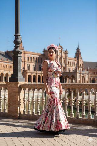 Traje Gitana Flores Hecho a Medida