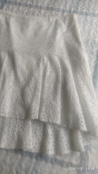 Falda blanca Fórmula Joven