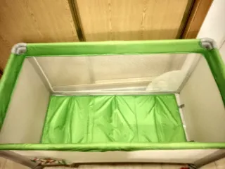 Cuna de viaje plegable