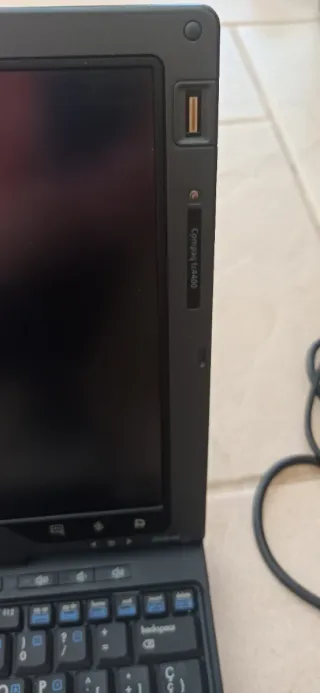 Portátil HP Core 2 Duo Convertible 13"Laptop casi