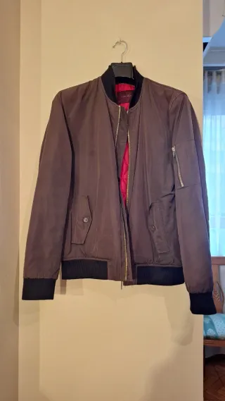 Cazadora Bomber Zara Man verde