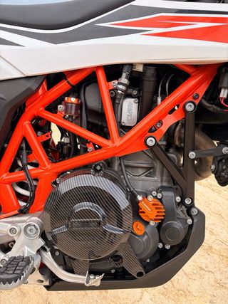 Moto KTM 690 SMC 2019 Supermotard