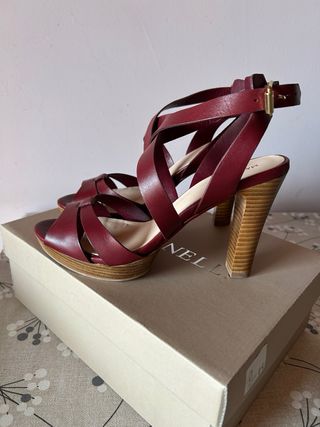 Sandalias cuña Martinelli granate