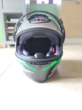 Casco Suomy Stellar, visiera oscurata