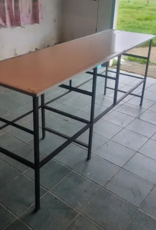 Mostrador para romería metal y madera