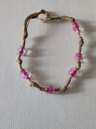 Collana artigianale iuta e perline rosa