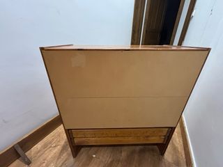 Mesitas de noche de madera con 3 cajones