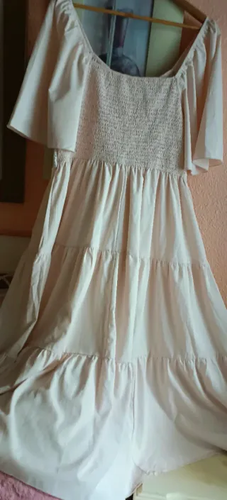 Vestido largo rosa vaporoso talla 52/54